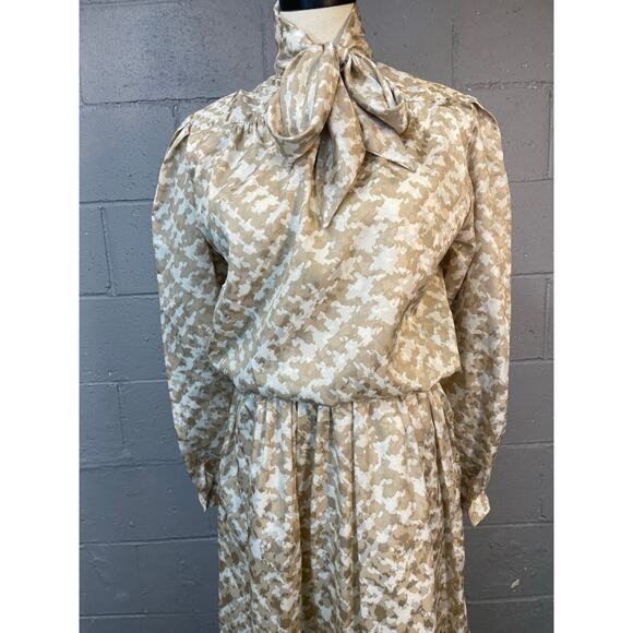 Vintage 1980s 2 Piece Skirt Set Abstract Hounds tooth Checked Tan Cream SM/MD - Picture 1 of 9